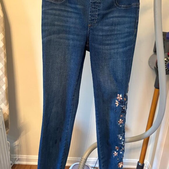 Chico's Embroidered Denim Pull-On Ankle Jeggings, Size Chicos 00T /Regular 2T - Picture 1 of 9